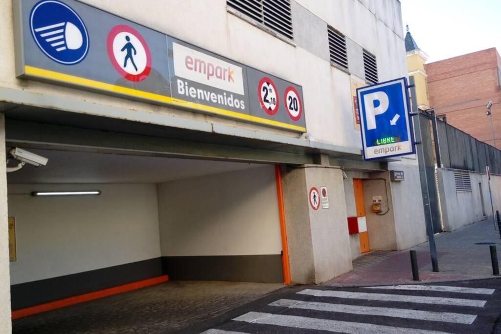 Magnifico Apartamento Tipo Duplex En Triana Sevilla Exteriör bild