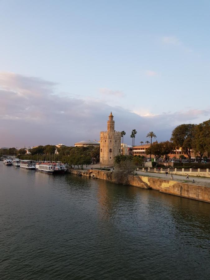 Magnifico Apartamento Tipo Duplex En Triana Sevilla Exteriör bild